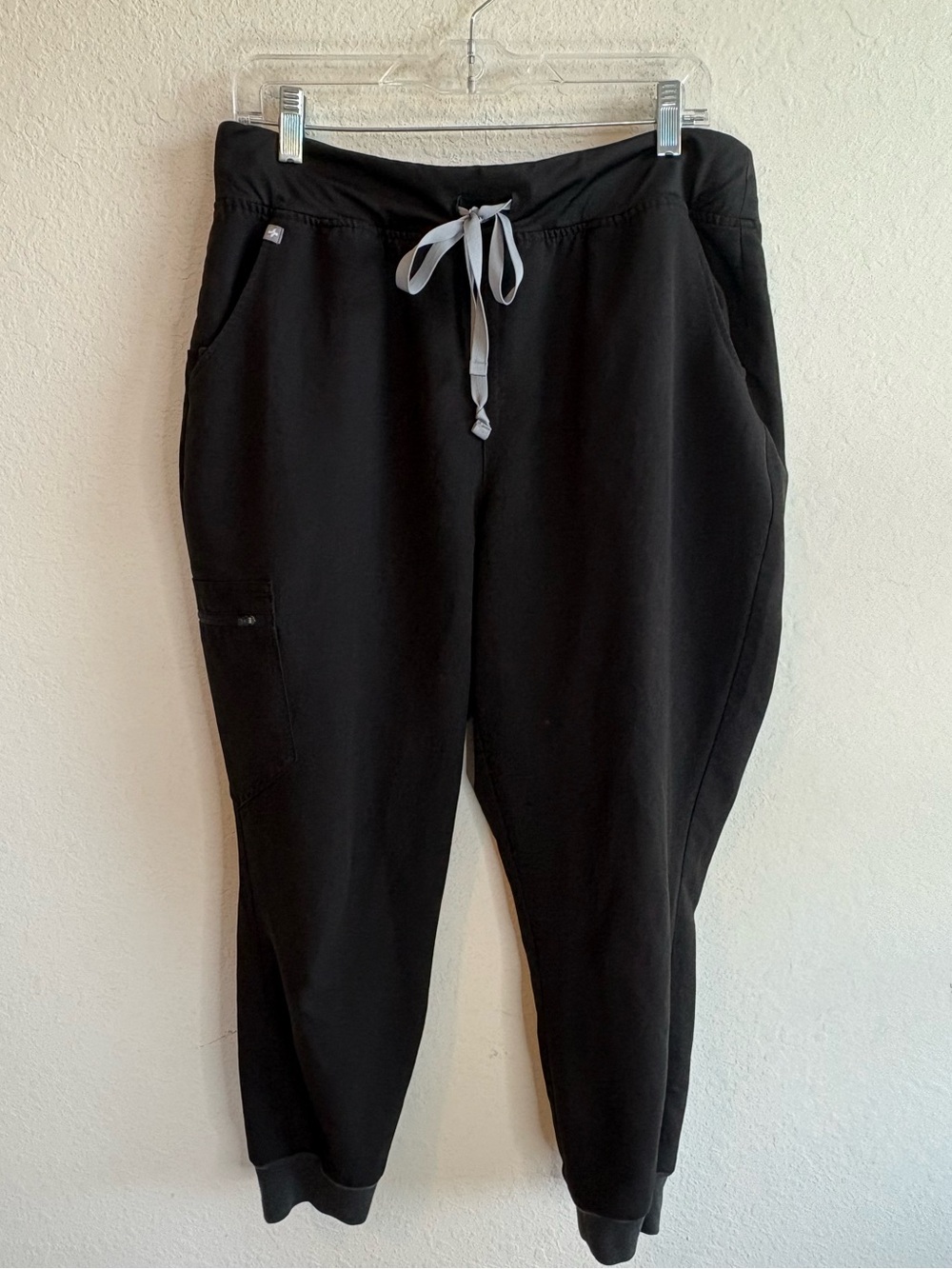 Figs black scrub pants size XL petite